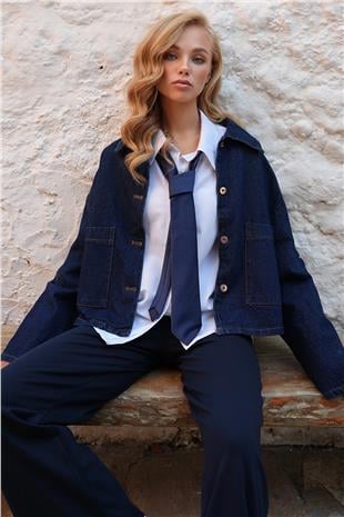 Kadın Koyu Lacivert Çift Cepli Crop Denim Ceket ALC-X14575