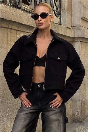 Kadın Siyah Çift Kapak Cepli Fermuar Kapamalı Astarlı Kaşe Ceket VS01393