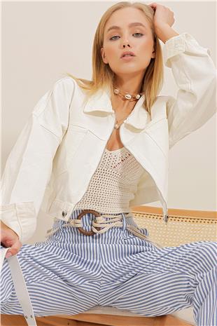 Kadın Beyaz Çift Cepli Fermuarlı Crop Denim Ceket ALC-X9899