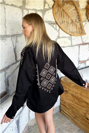 Kadın Siyah Çift Cepli Omuzları Ve Sırtı Nakışlı Çıtçıt Kapamalı Oversize Gabardin Ceket ALC-X11002