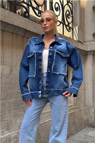 Kadın Mavi Çift Cepli Püskül Detaylı Eskitmeli Jean Ceket VS00714