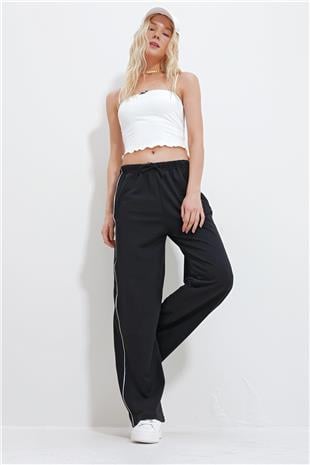 Kadın Siyah Çift Cepli Yanları Biyeli Bol Paça Eşofman Altı ALC-X11984