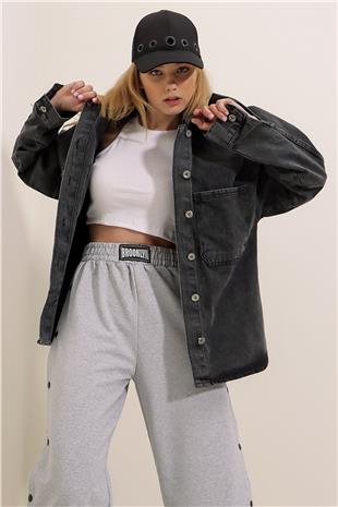 Kadın Antrasit Çift Cepli Yıkamalı Oversize Denim Ceket ALC-X8152