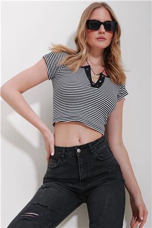 Kadın Siyah Çıt Çıt Kapamalı Çizgili Crop Örme Bluz ALC-X11552