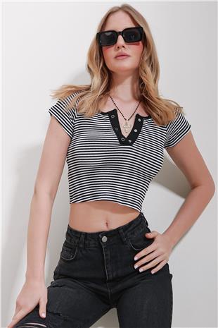 Kadın Siyah Çıt Çıt Kapamalı Çizgili Crop Örme Bluz ALC-X11552