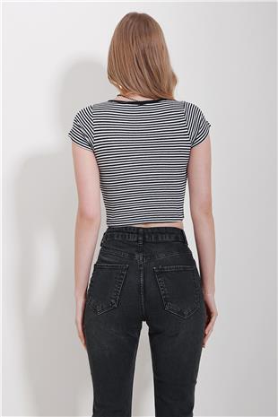 Kadın Siyah Çıt Çıt Kapamalı Çizgili Crop Örme Bluz ALC-X11552