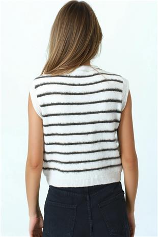 Kadın Ekru Çizgili Bisiklet Yaka Kolsuz Püsküllü Triko Bluz VS01053