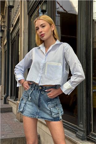 Kadın Açık Mavi Çizgili Oversize Uzun Kollu Düğmeli Manşet Crop Gömlek VS00952