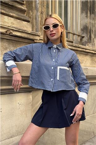 Kadın Lacivert Çizgili Oversize Uzun Kollu Düğmeli Manşet Crop Gömlek VS00952