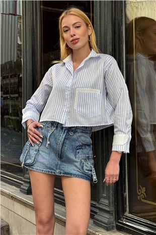 Kadın Açık Mavi Çizgili Oversize Uzun Kollu Düğmeli Manşet Crop Gömlek VS00952
