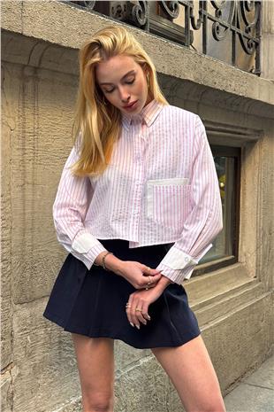 Kadın Pudra Çizgili Oversize Uzun Kollu Düğmeli Manşet Crop Gömlek VS00952