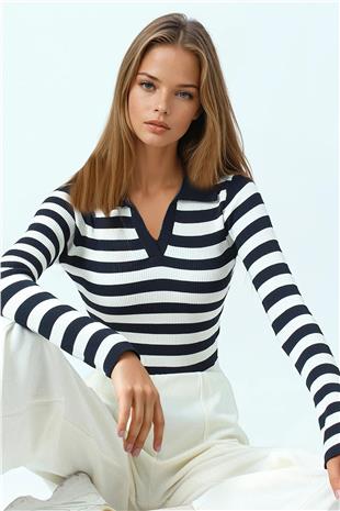 Kadın Lacivert Çizgili Polo Yaka Kısa Kollu Triko Bluz VS01048