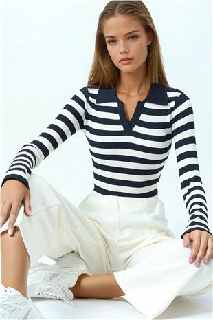 Kadın Lacivert Çizgili Polo Yaka Kısa Kollu Triko Bluz VS01048