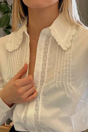 Kadın Beyaz Dantel Yaka Detaylı Nervür Dikişli Prenses Kol Poplin Gömlek ALC-X9733