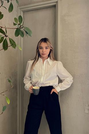 Kadın Beyaz Dantel Yaka Detaylı Nervür Dikişli Prenses Kol Poplin Gömlek ALC-X9733