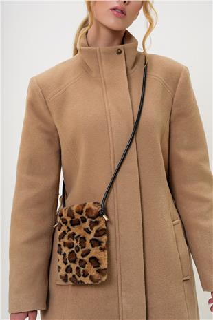 Kadın Leopar Deri Kordonlu Mıknatıs Kapamalı Suni Kürk Telefon Çantası ALC-X13249