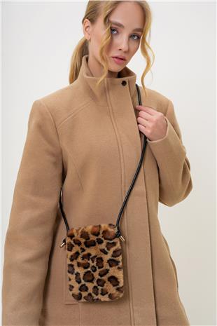 Kadın Leopar Deri Kordonlu Mıknatıs Kapamalı Suni Kürk Telefon Çantası ALC-X13249