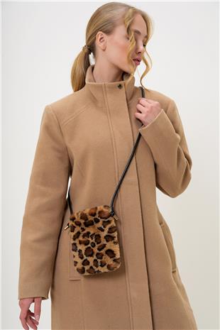 Kadın Leopar Deri Kordonlu Mıknatıs Kapamalı Suni Kürk Telefon Çantası ALC-X13249
