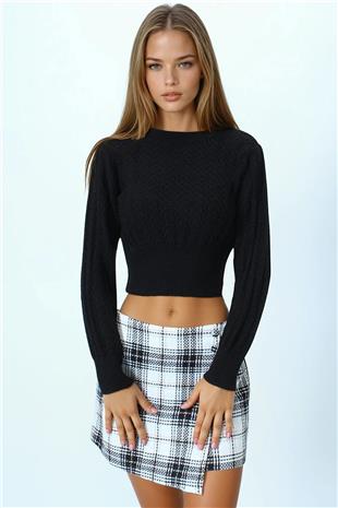 Kadın Siyah Desenli Bisiklet Yaka Uzun Kollu Triko Kazak VS01043