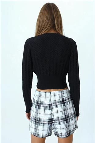 Kadın Siyah Desenli Bisiklet Yaka Uzun Kollu Triko Kazak VS01043