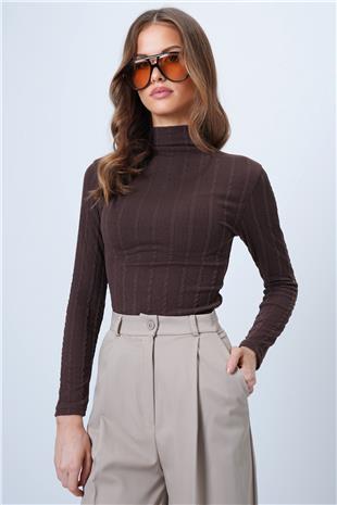 Kadın Kahverengi Dik Yaka Ajurlu Likralı Triko Kumaş Bluz VS01317