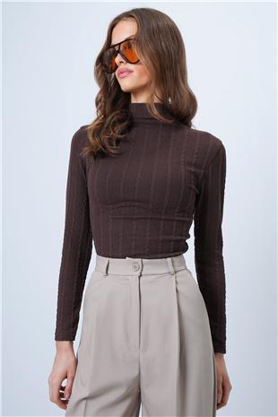 Kadın Kahverengi Dik Yaka Ajurlu Likralı Triko Kumaş Bluz VS01317