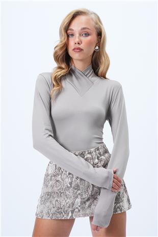 Kadın Gri Dik Yaka Basic Sandy Bluz ALC-X14397