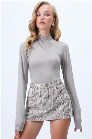 Kadın Gri Dik Yaka Basic Sandy Bluz ALC-X14397