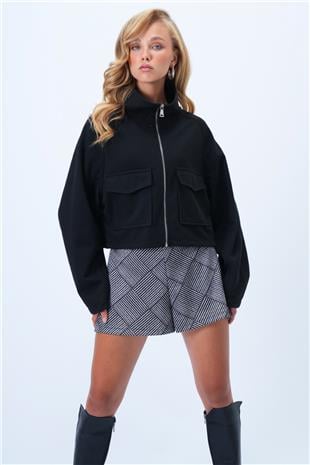 Kadın Siyah Dik Yaka Çift Cepli Reglan Kol Ceket ALC-X14409