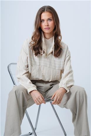 Kadın Bej Dik Yaka Çizgili Cepli Dokuma Sweatshirt VS01315