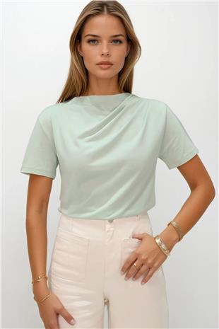 Kadın Çağla Yeşili Dik Yaka Omuzu Drapeli Cotton Bluz VS00190