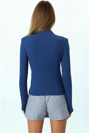 Kadın Lacivert Dik Yaka Önü Çımalı Basic Bluz VS01072