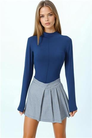 Kadın Lacivert Dik Yaka Önü Çımalı Basic Bluz VS01072