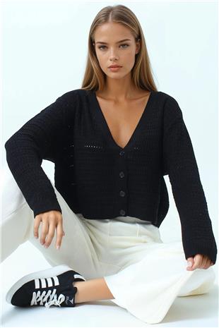 Kadın Siyah Dokulu Örgü Desenli Uzun Kollu Düğmeli Triko Hırka VS01049