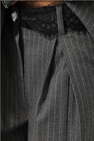 Kadın Gri Düğme Kapamalı Dantel Detaylı Çizgili Palazzo Pantolon VS01142