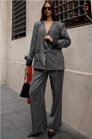 Kadın Gri Düğme Kapamalı Dantel Detaylı Çizgili Palazzo Pantolon VS01142