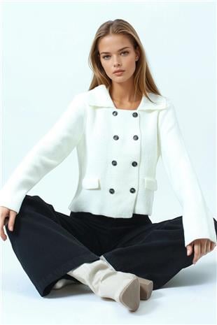 Kadın Ekru Düğmeli Cep Detaylı Triko Hırka VS01062