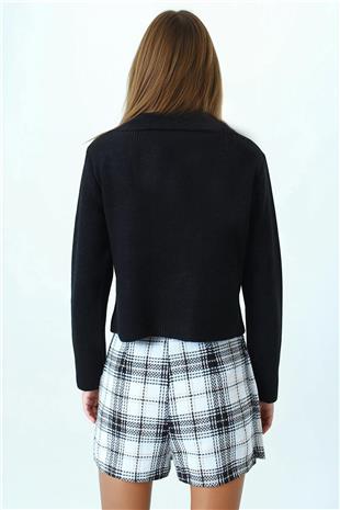Kadın Siyah Düğmeli Cep Detaylı Triko Hırka VS01062