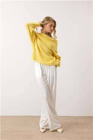 Kadın Sarı Düşük Omuzlu Fitilli Triko Kazak VS00929