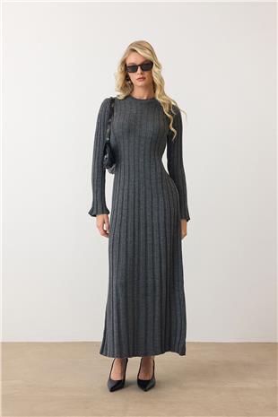 Kadın Antrasit Düz Kesim Uzun Kollu Triko Elbise VS00887