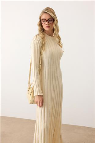 Kadın Krem Düz Kesim Uzun Kollu Triko Elbise VS00887