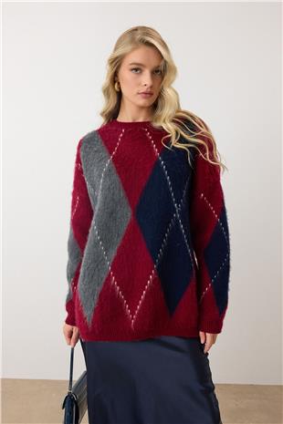Kadın Bordo Ekose Desenli Yumuşak Dokulu Oversize Triko Kazak VS00946
