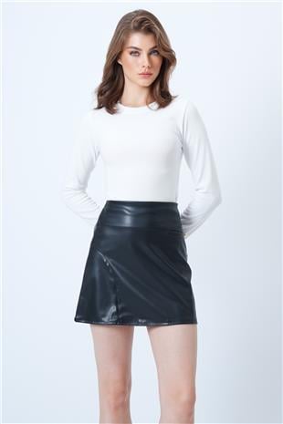 Kadın Siyah Fileto Cep Ve Cikiş Detaylı Yandan Fermuarlı Suni Deri Etek VS01181