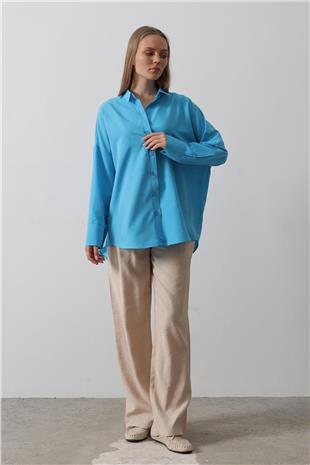 Kadın Turkuaz Geniş Manşet Detaylı Oversize Gömlek VS00543