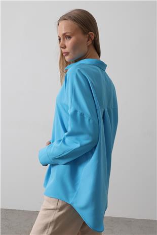 Kadın Turkuaz Geniş Manşet Detaylı Oversize Gömlek VS00543
