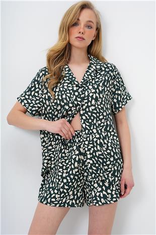 Kadın Ceviz Yeşili Geometrik Desenli Önü Düğmeli Dokuma Gömlek Ve Şort Pijama Takım PJM-X13889