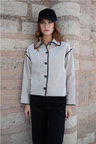 Kadın Bej Gömlek Yaka Düğme Kapamalı Kontrast Uzun Kollu Hırka VS01223