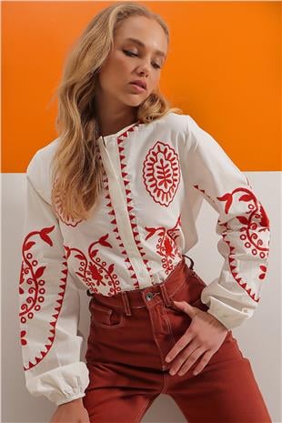 Kadın Ekru Hakim Yaka Kabartmalı Nakış İşlemeli Premium Keten Gömlek ALC-X8821