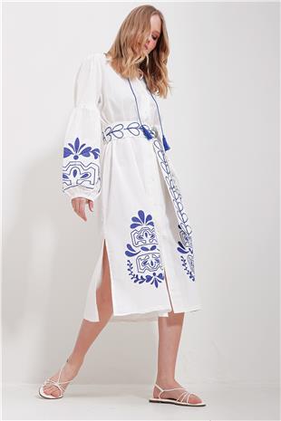 Kadın Beyaz Hakim Yaka Kemerli Çift Yırtmaçlı Keten Elbise ALC-X11570