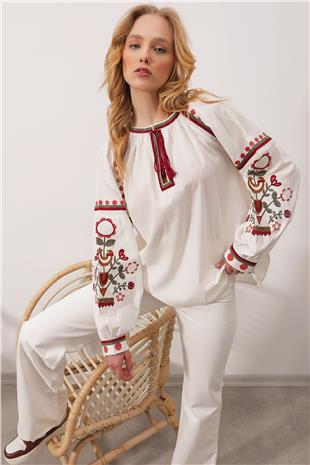 Kadın Beyaz Hakim Yaka Kolları Nakışlı Bağcıklı Oversize Keten Bluz ALC-X9905